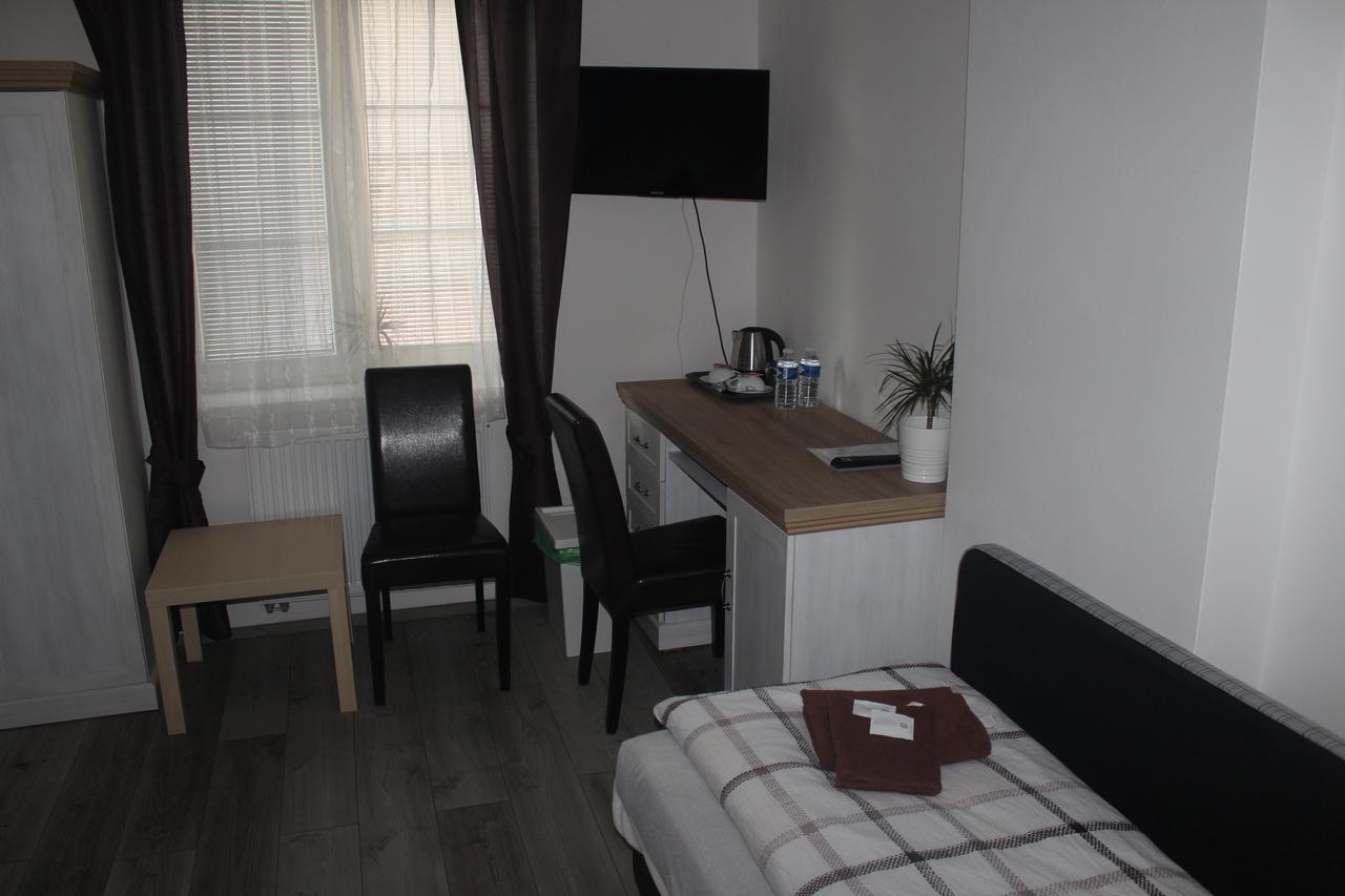 Vesely Hotel